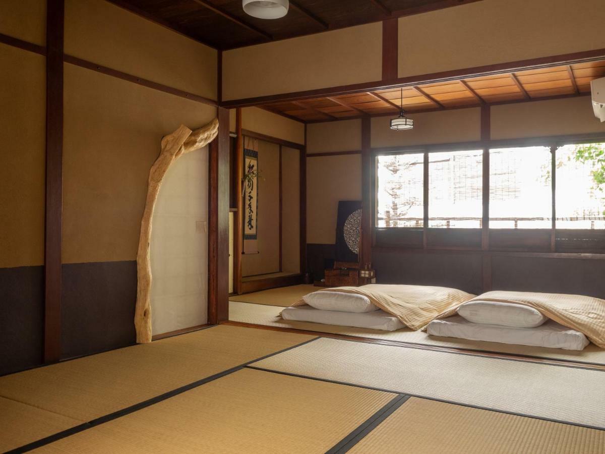 Kyoto Machiya Cottage Karigane Exterior photo