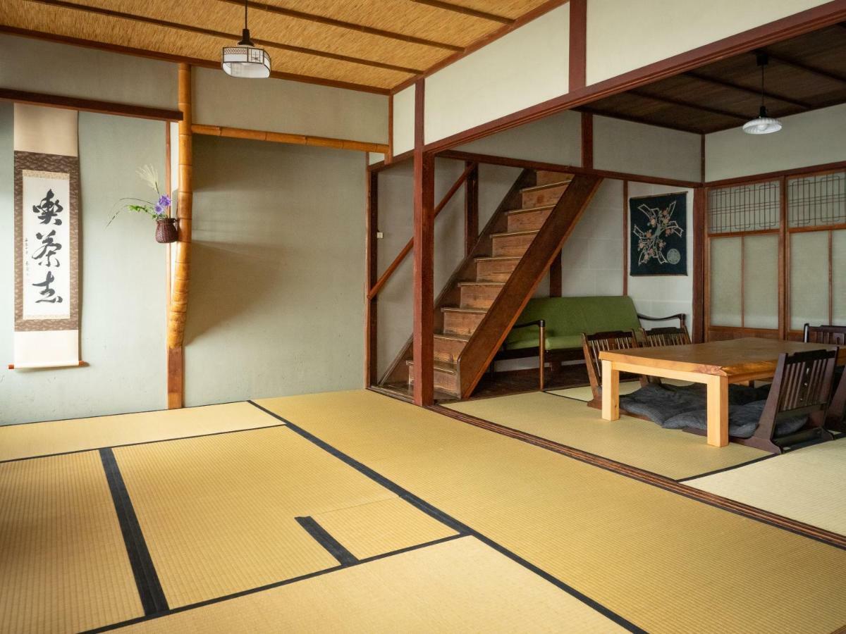 Kyoto Machiya Cottage Karigane Exterior photo